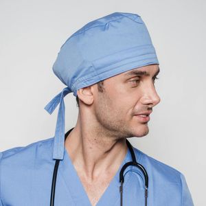 Expert practitioner Olga Zarichna in yoga attire